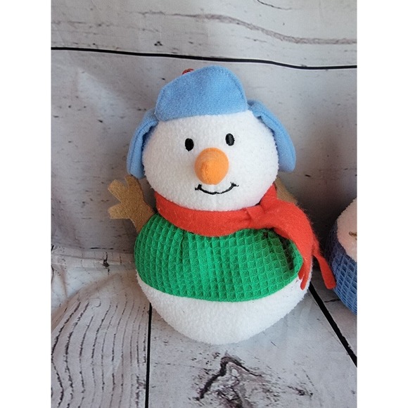 Hallmark 2 CHILL BUDDYSNOWMAN WITH BELL 6" Plush Stuffed Animal Toy - Picture 2 of 8
